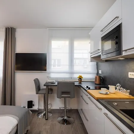 Luxury Studios & Room Five Split Exterior photo