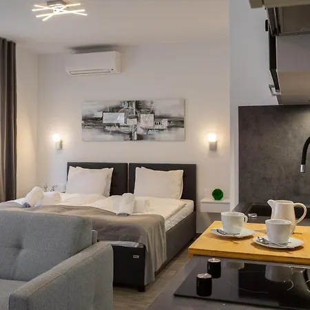 Luxury Studios & Room Five Split Exterior photo