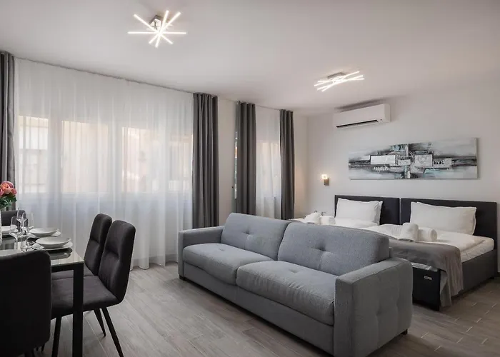 Luxury Studios & Room Five